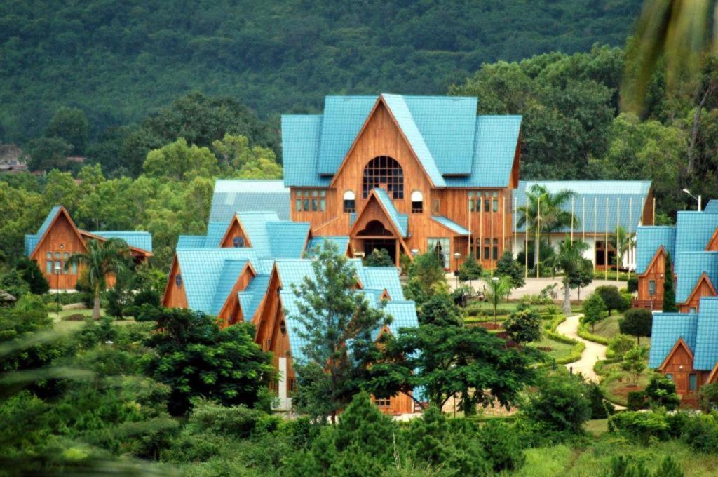 Aye Thar Yar Golf Resort Taunggyi Εξωτερικό φωτογραφία